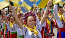 Українці у Німеччині та Польщі – провідники у світ ...